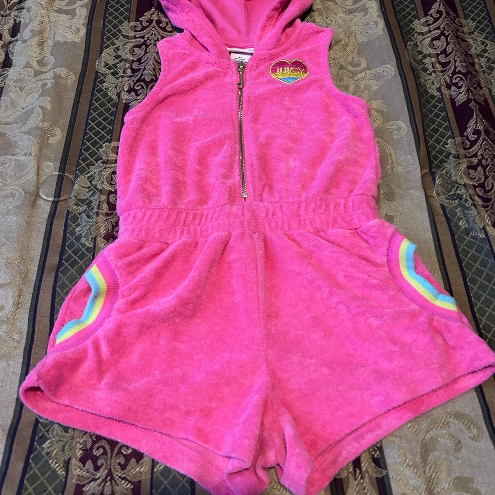 Super cute lil girl juicy couture romper 3T